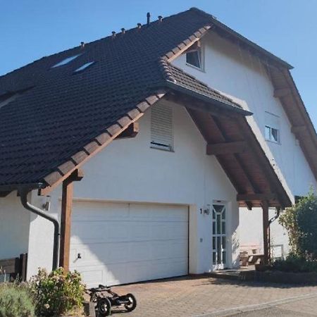 Einzimmerwohnung Mit Parkplatz Ohne Kueche Bischweier エクステリア 写真